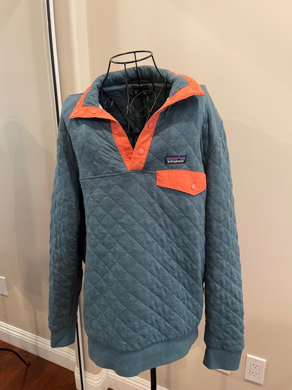 Patagonia Teal Quilted Pullover with Coral Accents
